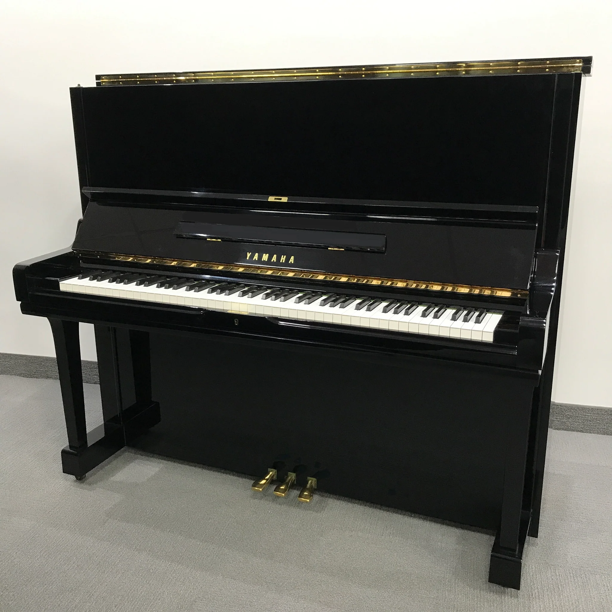 Upright Pianos